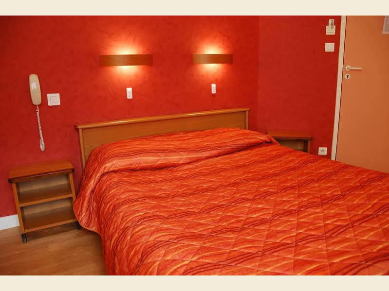 Logis Hotel Bellevue Bessines-sur-Gartempe Exterior foto